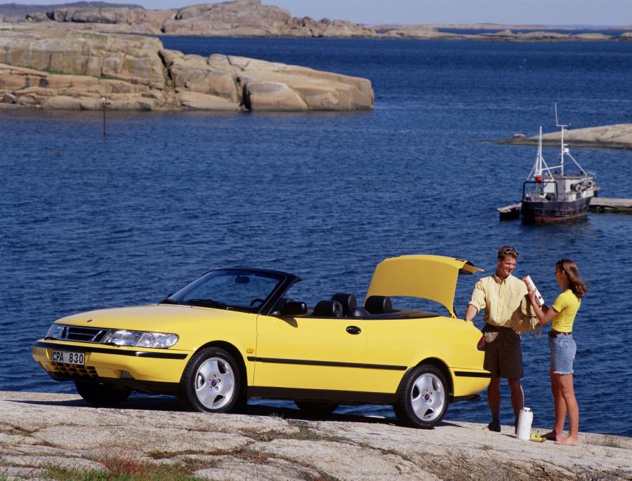  Saab 900 SE Turbo Convertible 1993 года  (фото 19 из 46)